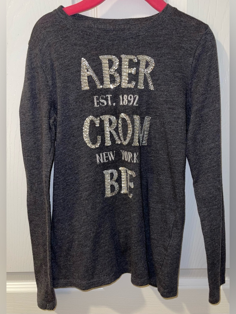 Abercrombie kids girls 9/10 charcoal gray long sleeve shirt